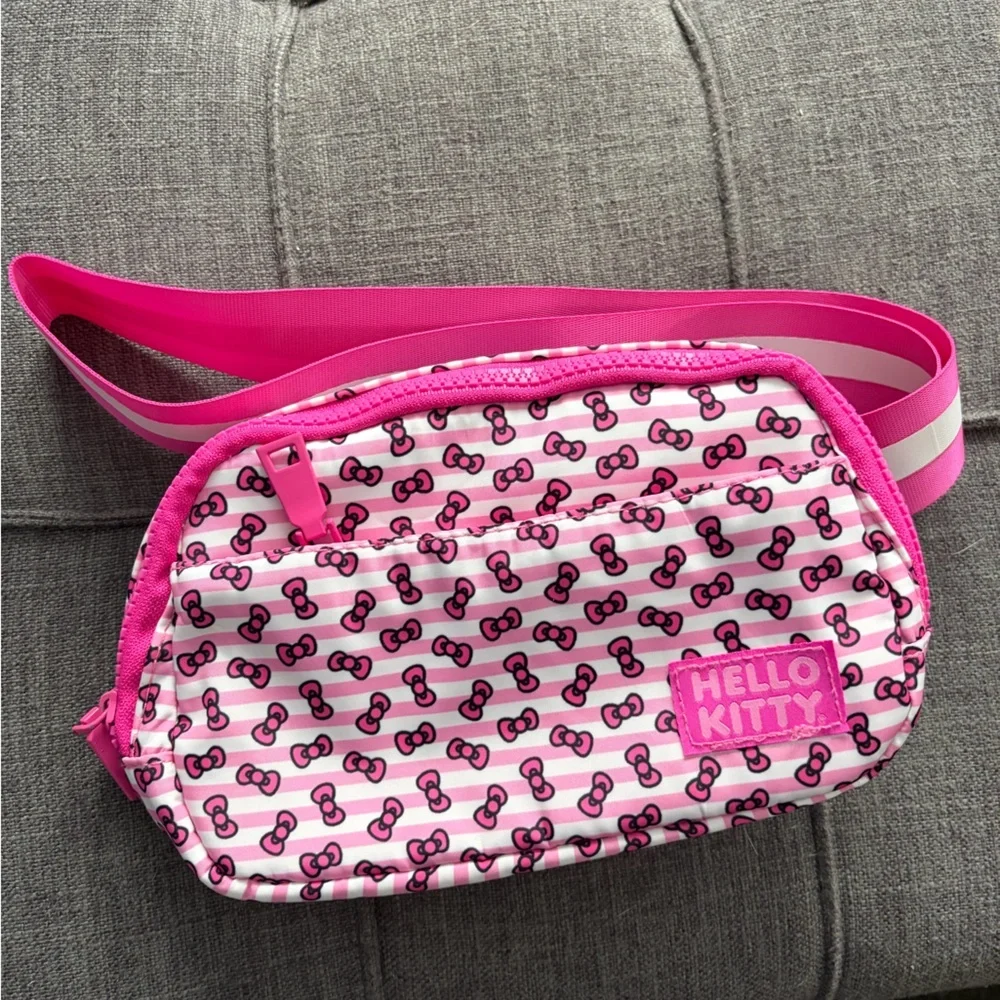 Bioworld Hello Kitty Pink and White Kids Crossbody‎ Bag